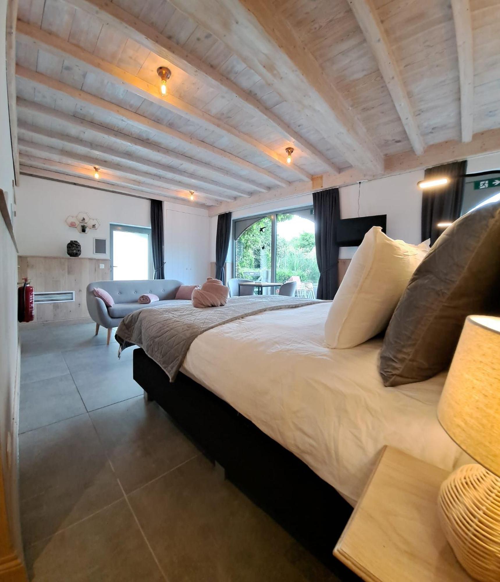 Domein Den Buiten Bed And Breakfast Dnd 신트니클라스 외부 사진